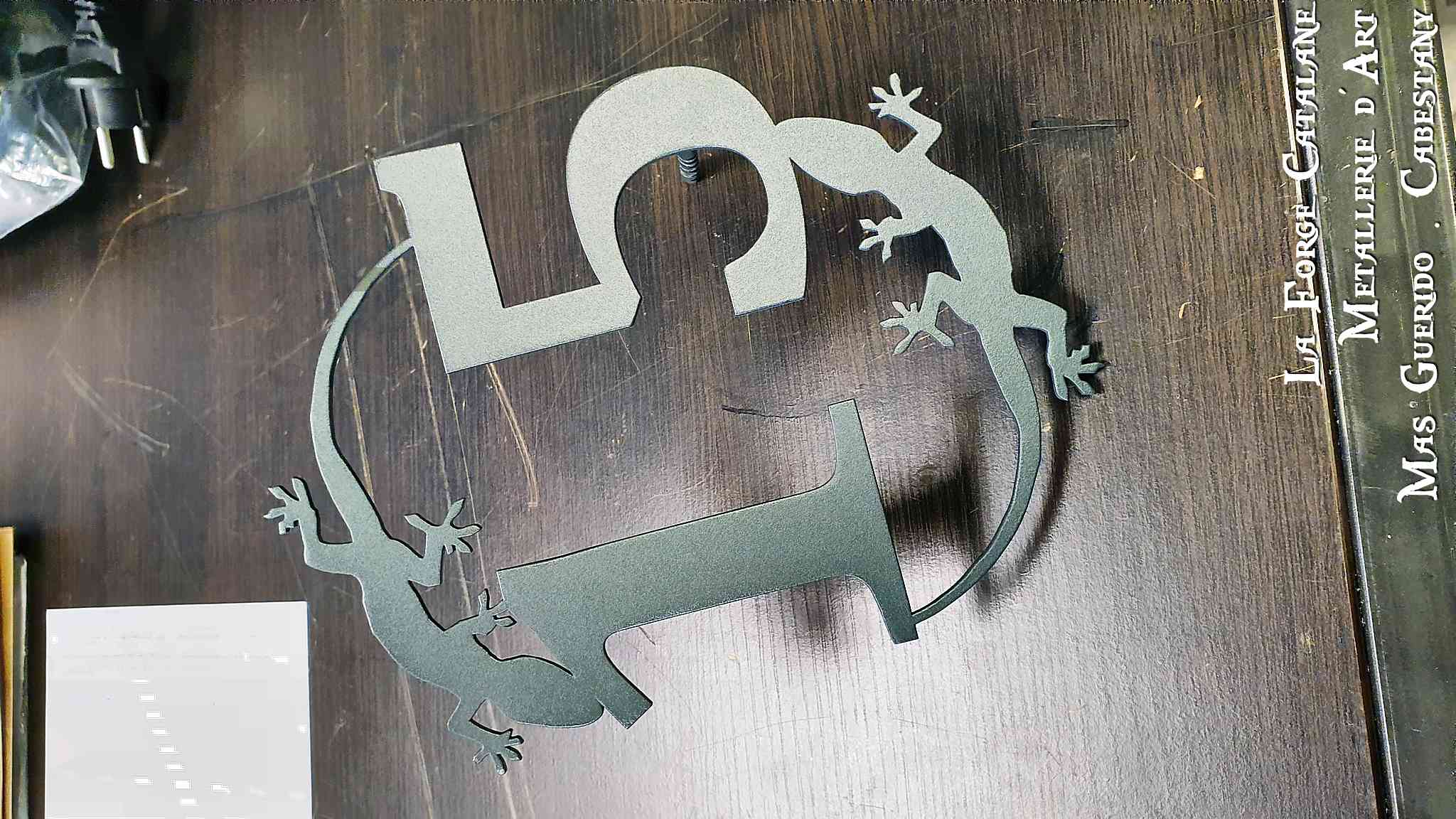 numero 15 decoupe laser motif gecko forge catalane.jpg